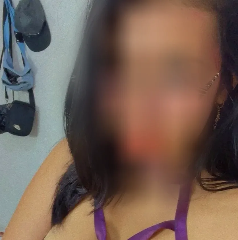 Amanda, 23