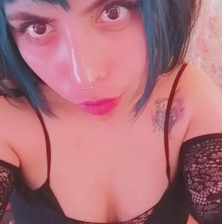 Essi, 30