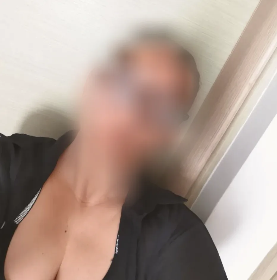 Khadija, 37
