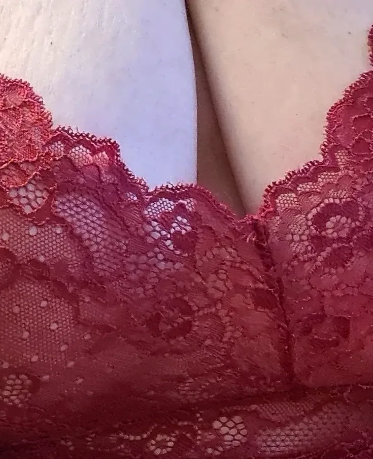 Michelle, 32