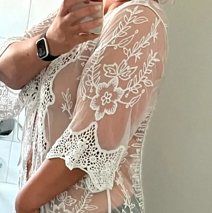 Nella, 36