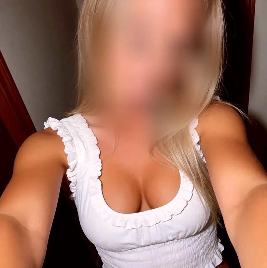 Nella, 31